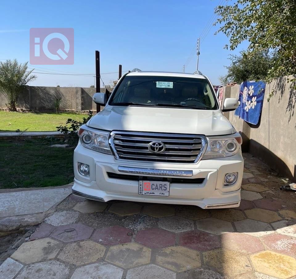 تويوتا لاندكروزر